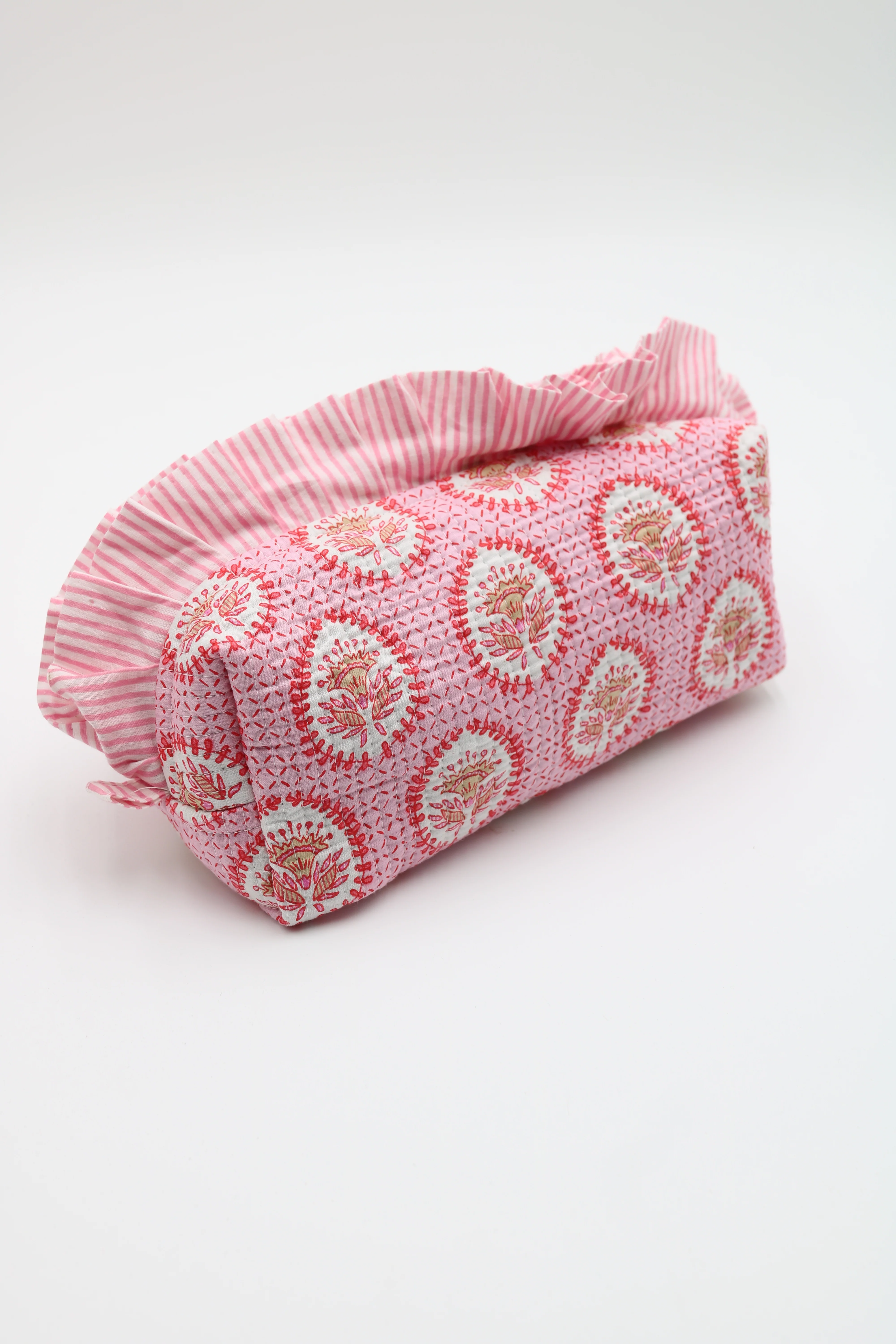 Jane Frilly Medium Toiletry Pouch - Image 5