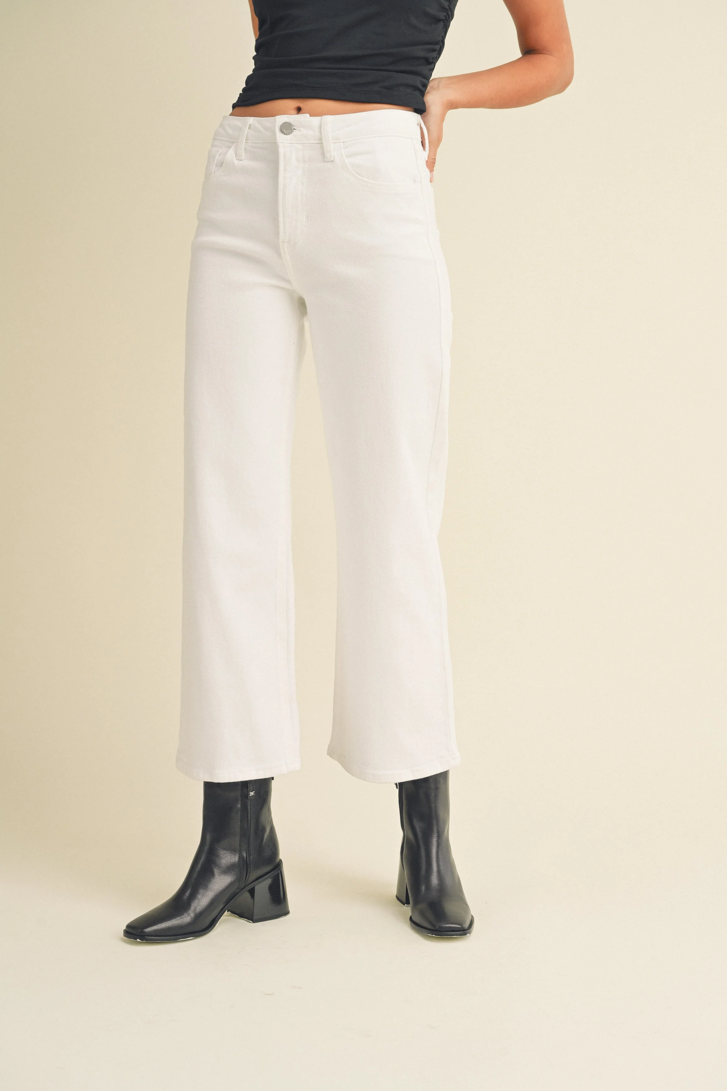 Just Black Denim Cropped Jean - Image 4