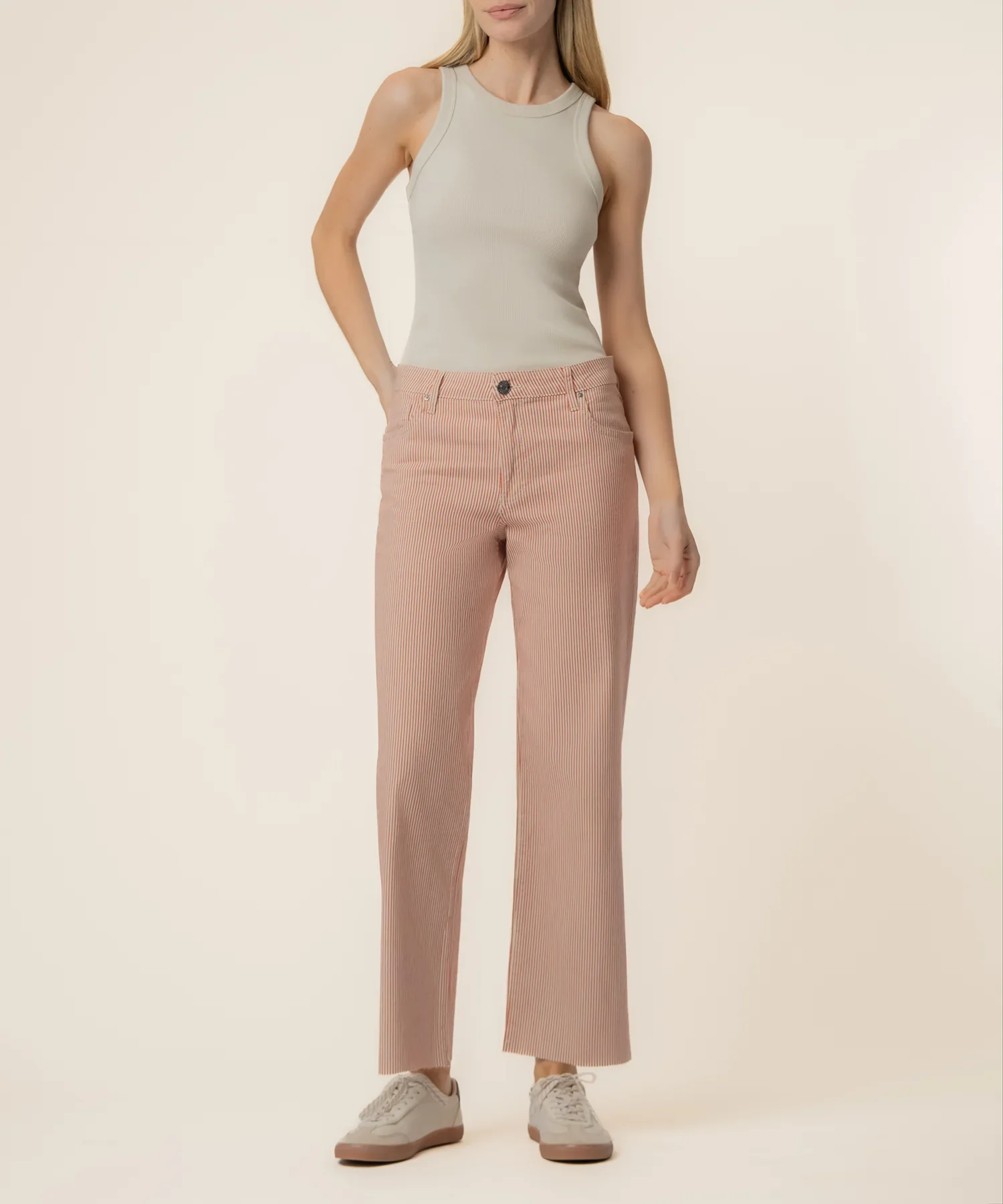Kut Charlotte High Rise Wide Leg Jean - Image 4