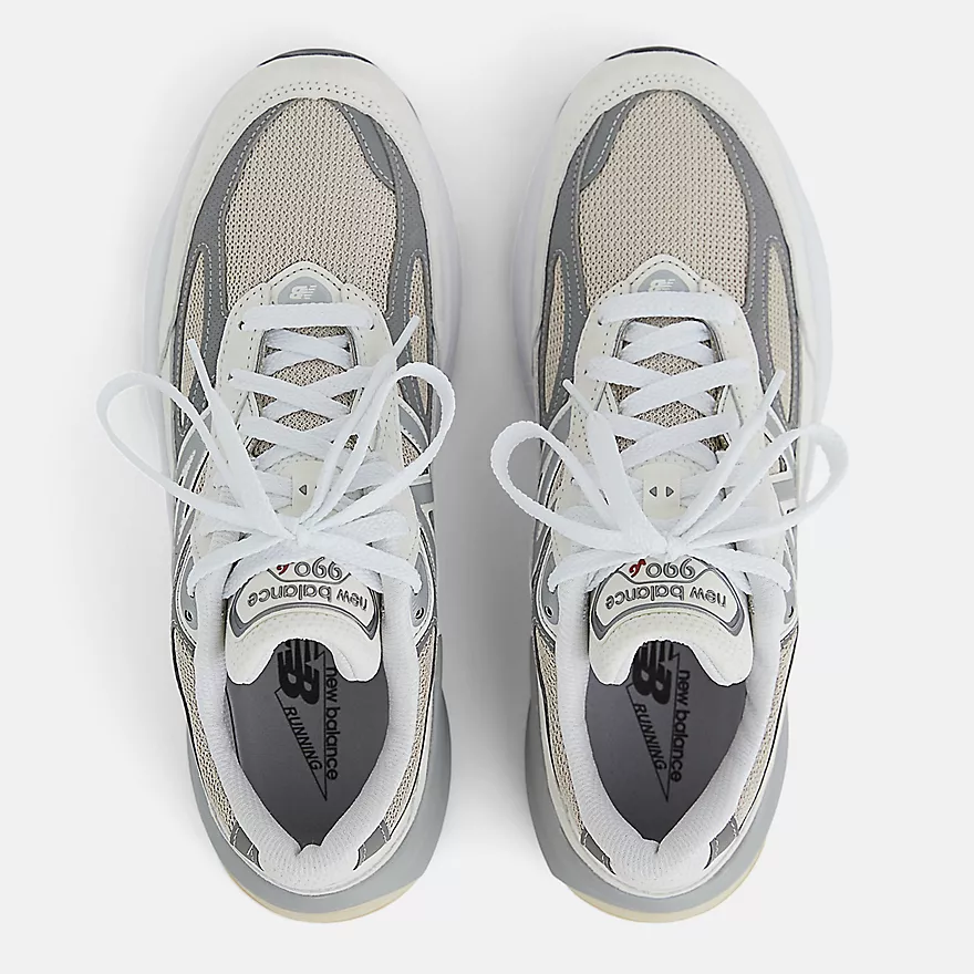 New Balance Unisex U990 Sneaker - Image 3