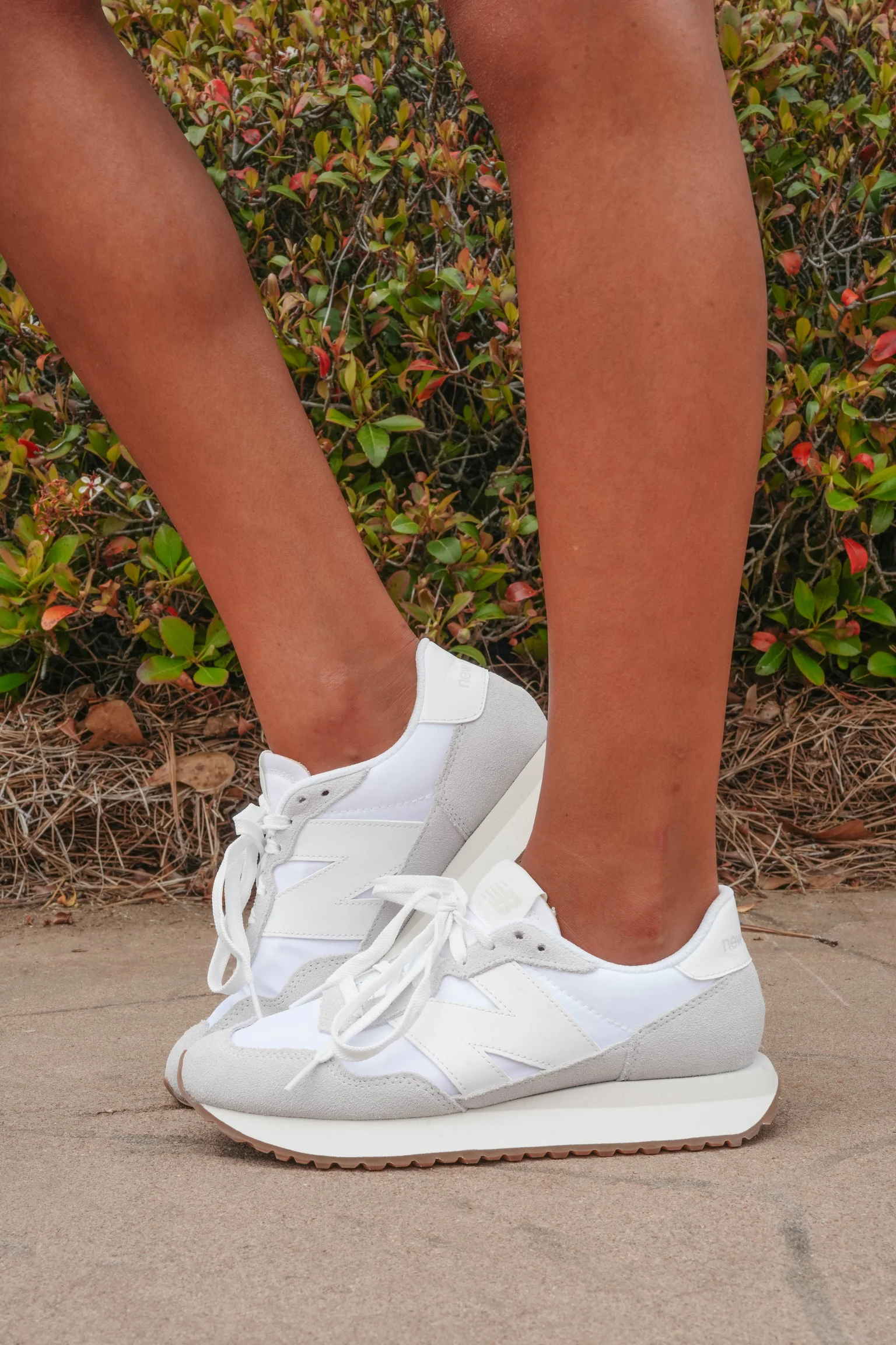 Women's New Balance 237 Sneaker - Image 5