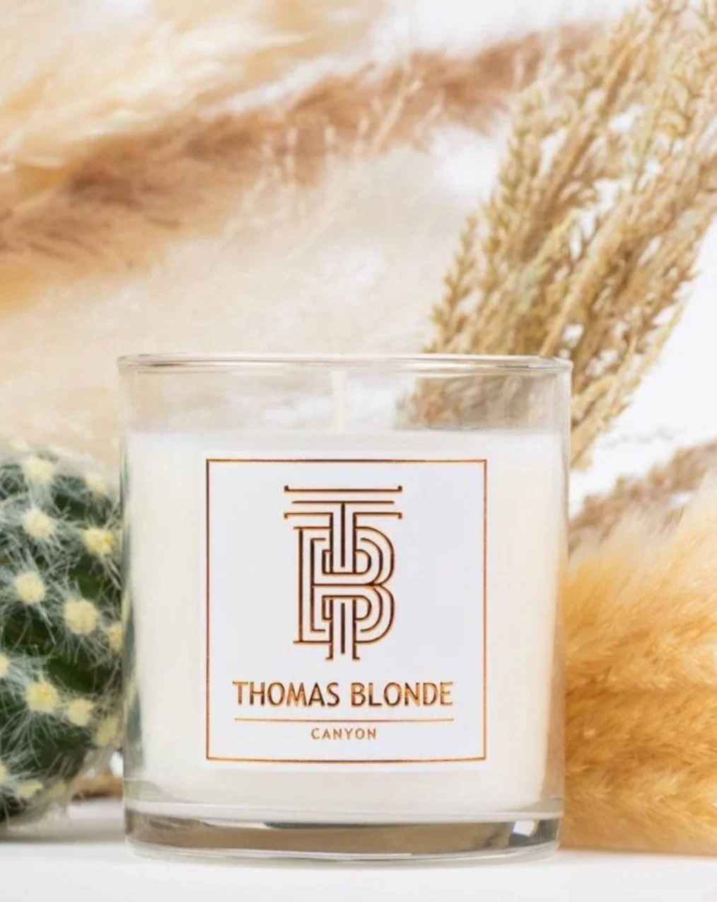 Thomas Blonde Signature Candle - Image 4