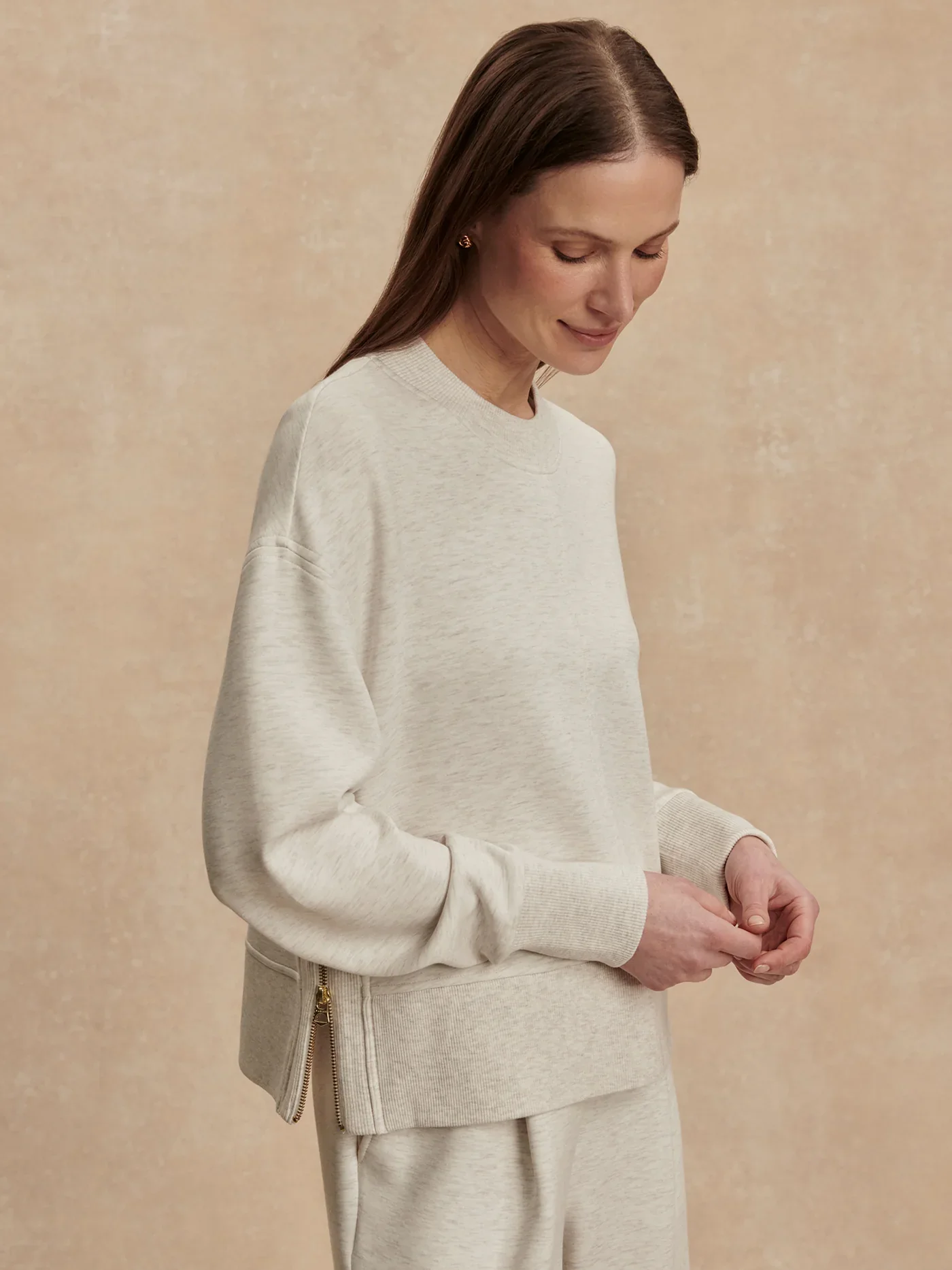 Varley Philippe Crop Sweatshirt - Image 2