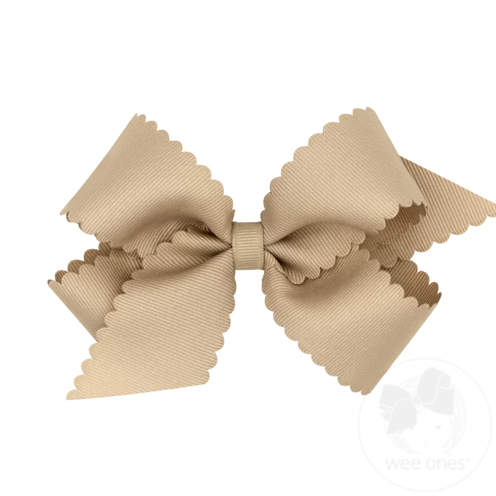 Girl's Wee Ones King Grosgrain Scalloped Edge Hair Bow - Image 8